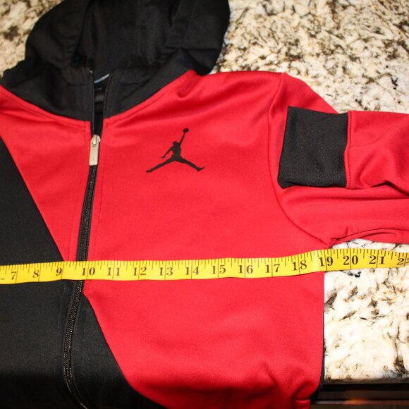 Nike Jordan Boys' XL 13-15 Jacket Therma-Fit Jordan Black Red Full Zip Hoodie - Picture 2 of 8